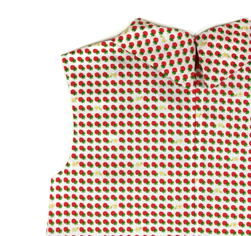 Flip Collar Dress in Cream Strawberries